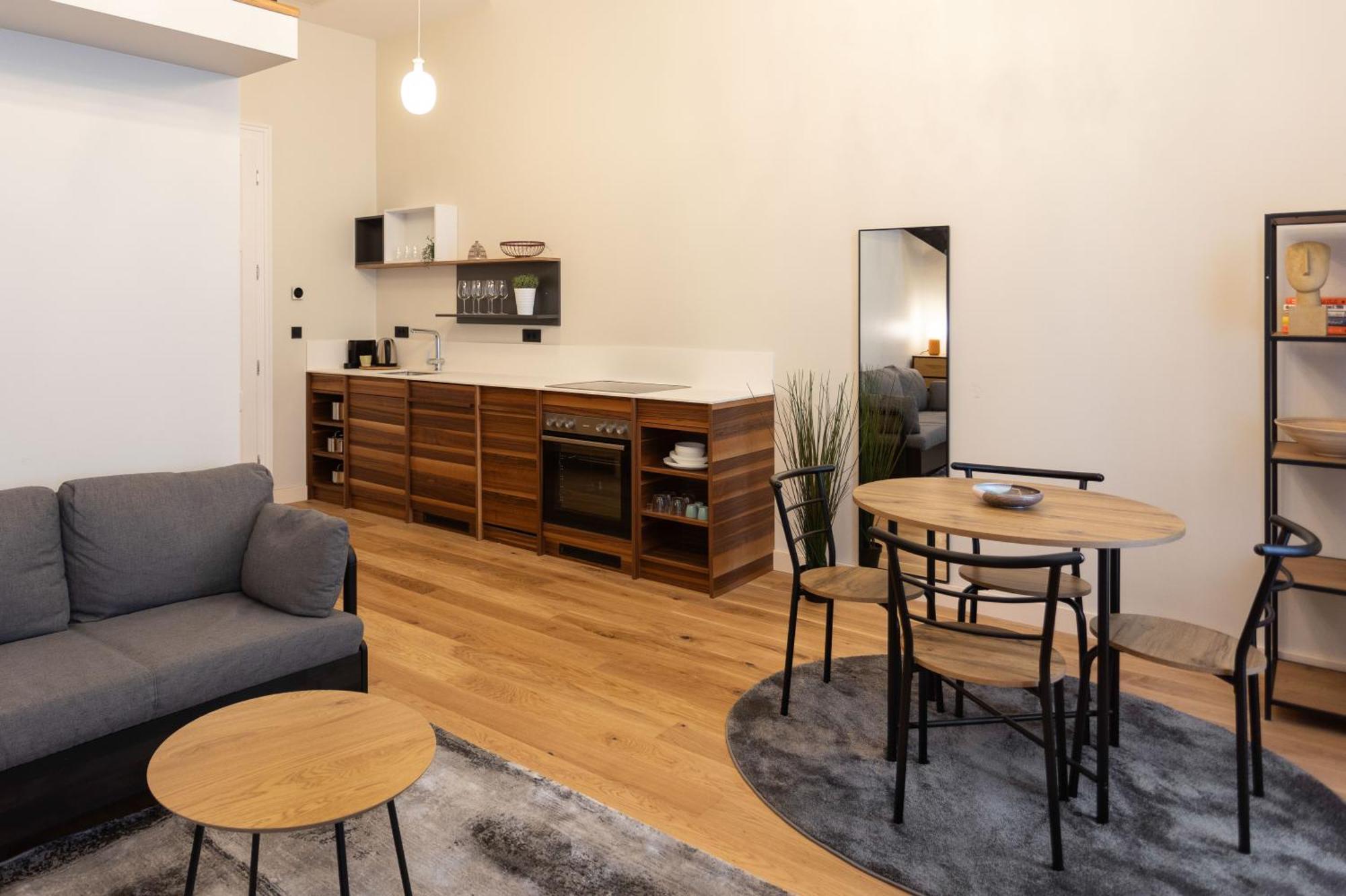 Design Flower Square Apartment